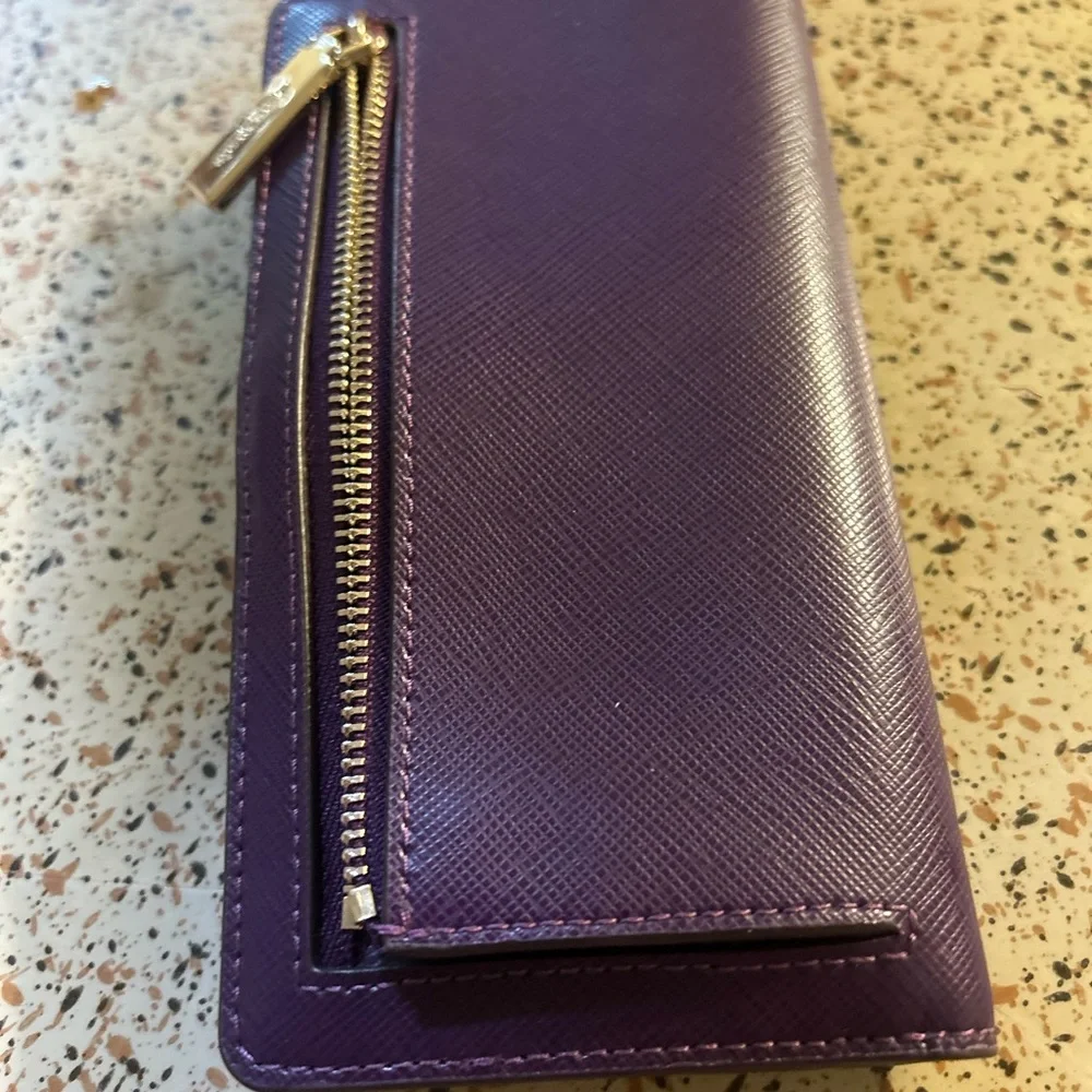 Kate Spade Violet Clutch wallet